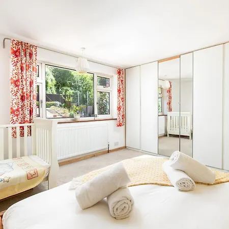 Comfortable And Quiet 2 Bed House-parking-families Casa de Férias Bristol